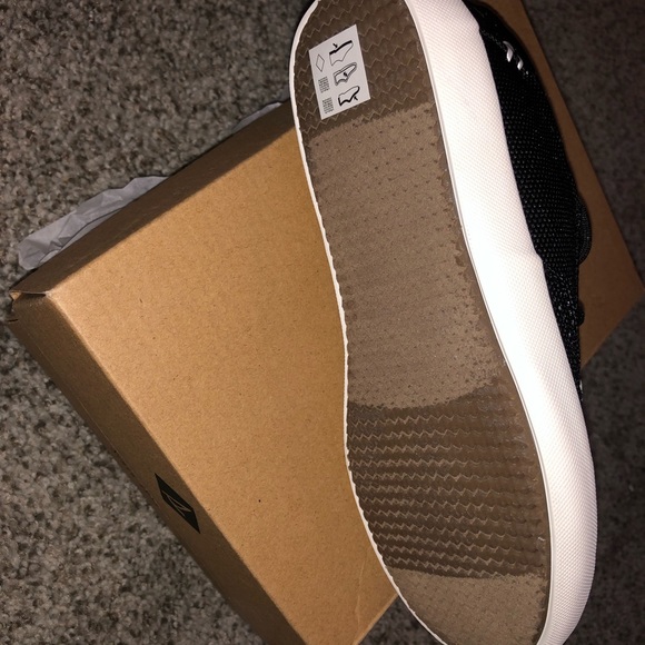 Brand new boy sperry - Picture 2 of 3